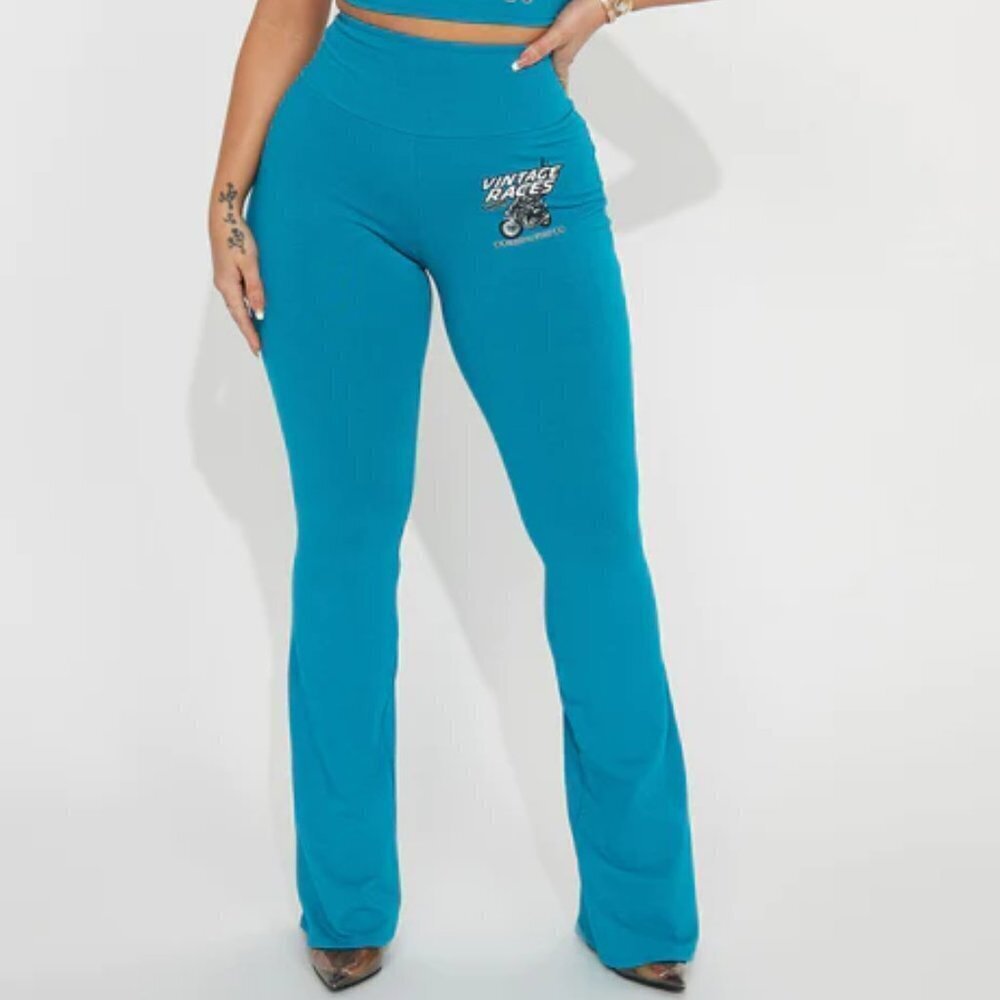 Speed Racer Teal Legging Pants
New - Picture 5 of 6